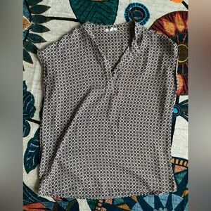 Pleione Geometric Print Blouse